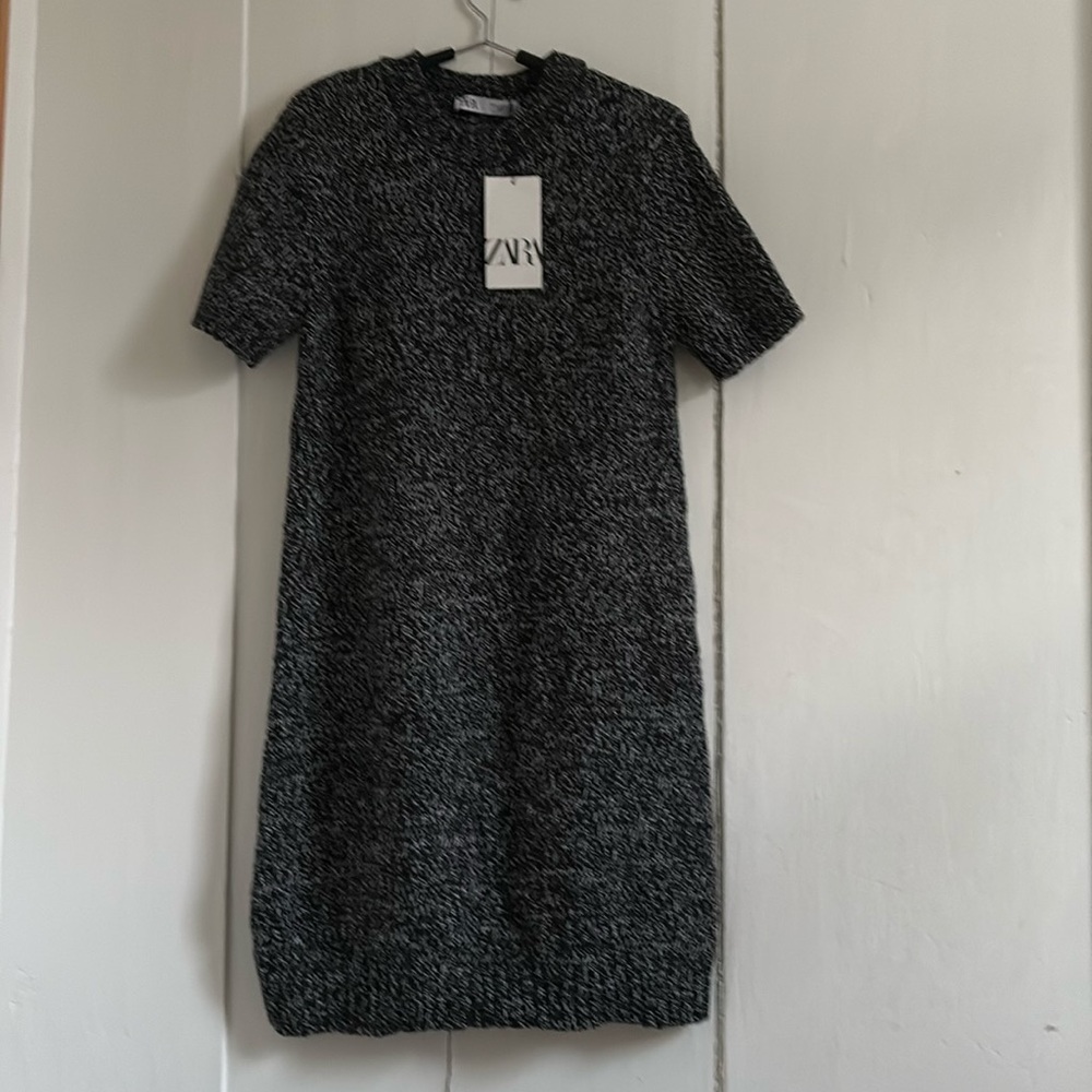 Zara M short sleeve black and white sweater dress NWT